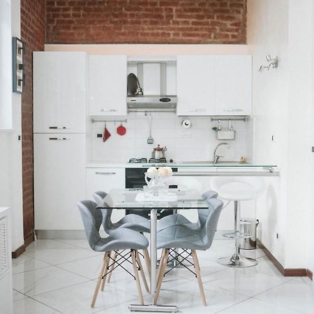 Stazione Centrale Ampio Loft Di Lusso Su 2 Livelli Milan Luaran gambar