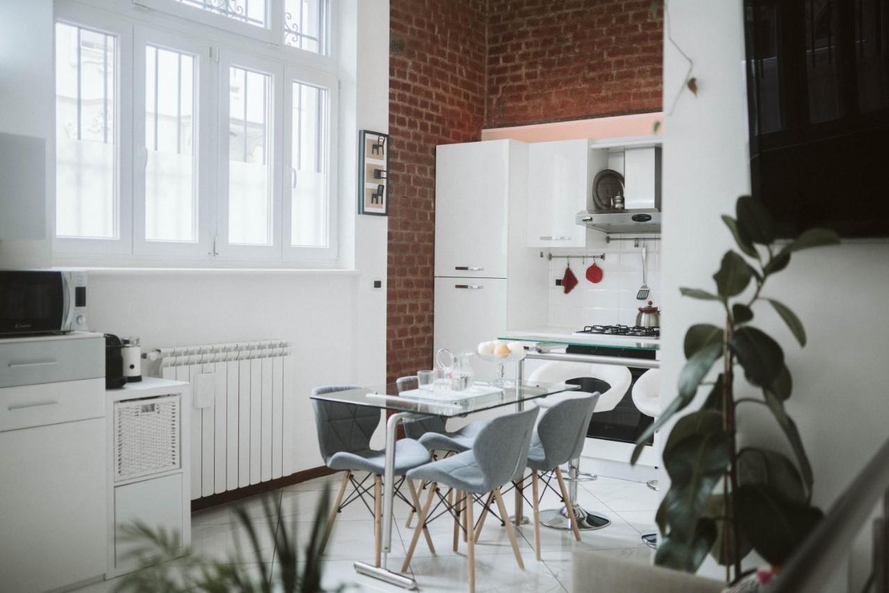 Stazione Centrale Ampio Loft Di Lusso Su 2 Livelli Milan Luaran gambar