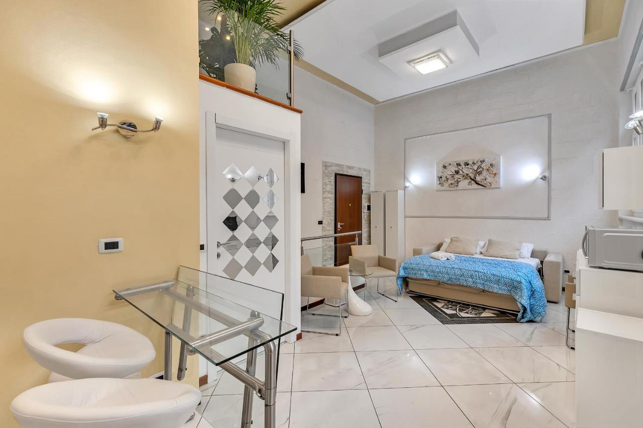 Stazione Centrale Ampio Loft Di Lusso Su 2 Livelli Milan Luaran gambar