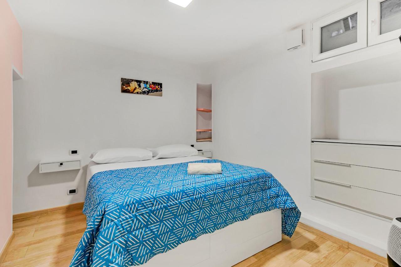 Stazione Centrale Ampio Loft Di Lusso Su 2 Livelli Milan Luaran gambar